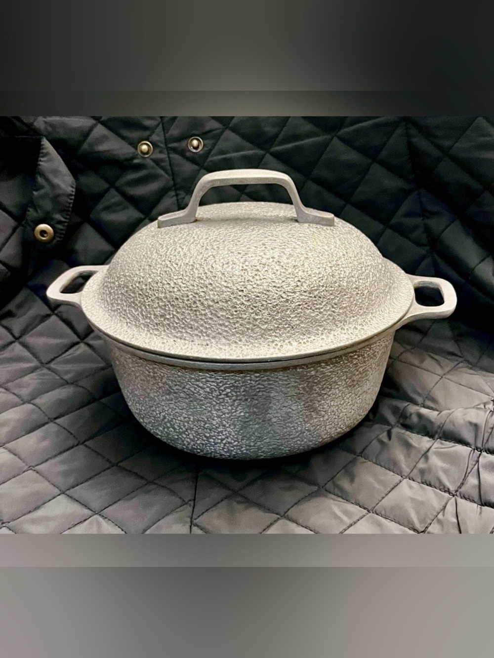 Vintage Century Silver Seal Hammered Aluminum Dutch Oven Roaster w Lid 2 Qt 9.5"